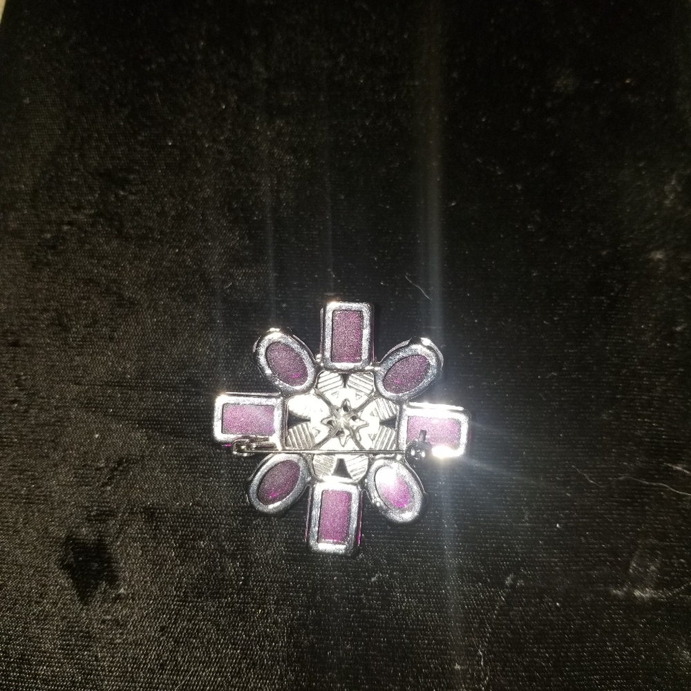 flower pin